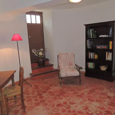 Avec Charme Historique, 5 Chambres, Vaste Jardin - Fr-1-497-118