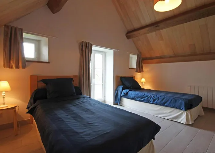 Avec Charme Historique, 5 Chambres, Vaste Jardin - Fr-1-497-118 Ferienhaus