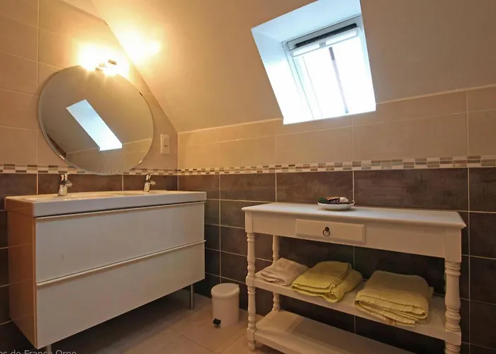 Avec Charme Historique, 5 Chambres, Vaste Jardin - Fr-1-497-118 * Coulonges-sur-Sarthe