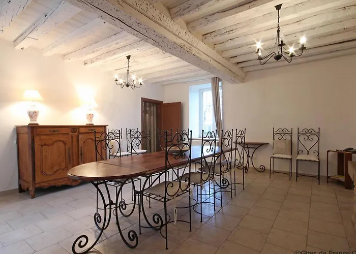 Avec Charme Historique, 5 Chambres, Vaste Jardin - Fr-1-497-118